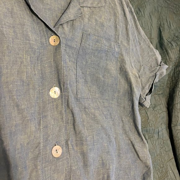 Boxy Linen Button Down - Picture 3 of 8